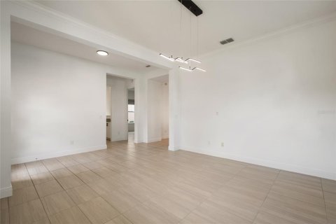 Villa ou maison à louer à Orlando, Floride: 3 chambres, 194.91 m2 № 2312787 - photo 11