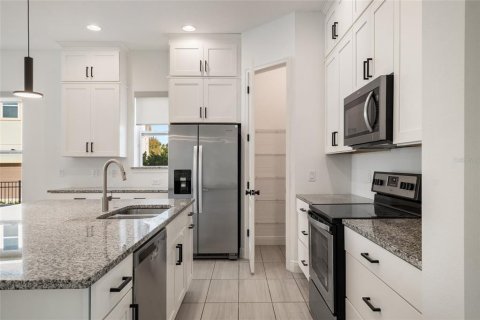Villa ou maison à louer à Orlando, Floride: 3 chambres, 194.91 m2 № 2312787 - photo 19