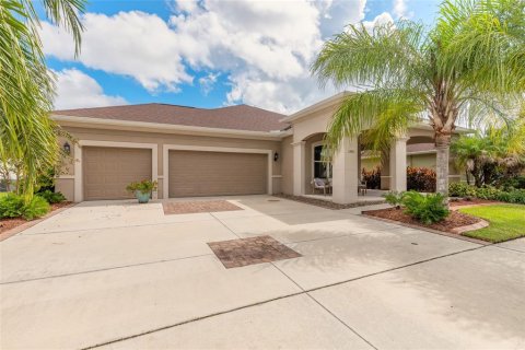 Casa en New Smyrna Beach, Florida 3 dormitorios, 210.61 m2 № 2380444