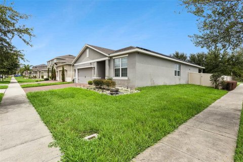 Casa en venta en Davenport, Florida, 3 dormitorios, 172.61 m2 № 2349390 - foto 3