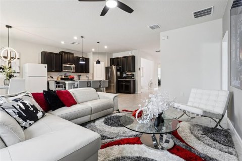 Casa en venta en Davenport, Florida, 3 dormitorios, 172.61 m2 № 2349390 - foto 8
