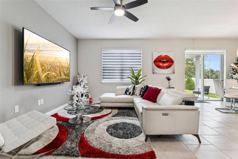 Casa en venta en Davenport, Florida, 3 dormitorios, 172.61 m2 № 2349390 - foto 5