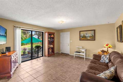 Casa en venta en Dade City, Florida, 4 dormitorios, 166.3 m2 № 1523913 - foto 12