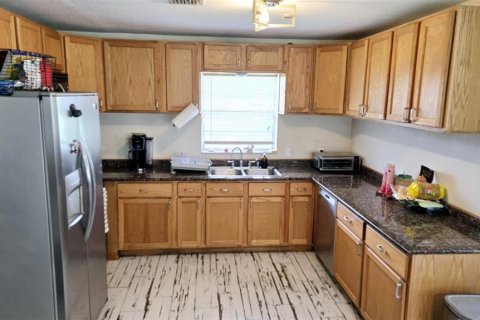 House in Plant City, Florida 2 bedrooms, 86.96 sq.m. № 1855669 - photo 2