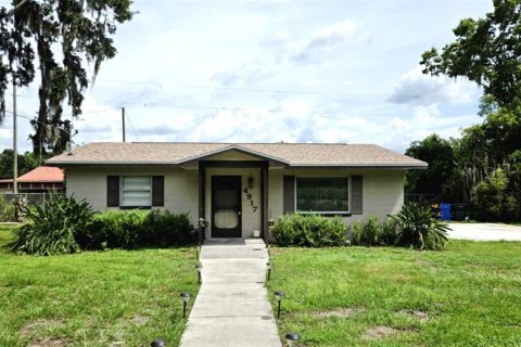 House in Plant City, Florida 2 bedrooms, 86.96 sq.m. № 1855669 - photo 1