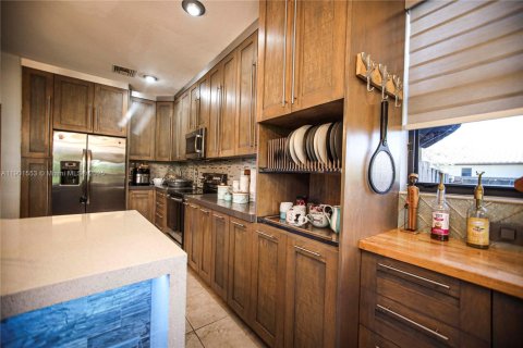 House in Homestead, Florida 5 bedrooms, 310.29 sq.m. № 1953703 - photo 15