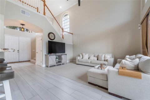 Villa ou maison à vendre à Kissimmee, Floride: 4 chambres, 262.82 m2 № 2141477 - photo 4