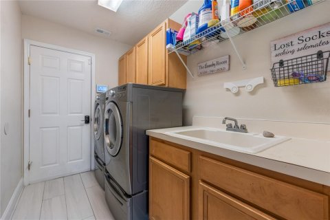 Villa ou maison à vendre à Kissimmee, Floride: 4 chambres, 262.82 m2 № 2141477 - photo 14
