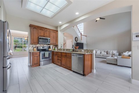 Villa ou maison à vendre à Kissimmee, Floride: 4 chambres, 262.82 m2 № 2141477 - photo 8