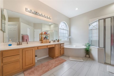 Villa ou maison à vendre à Kissimmee, Floride: 4 chambres, 262.82 m2 № 2141477 - photo 13