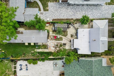 Villa ou maison à vendre à New Smyrna Beach, Floride: 2 chambres, 98.66 m2 № 2124682 - photo 28