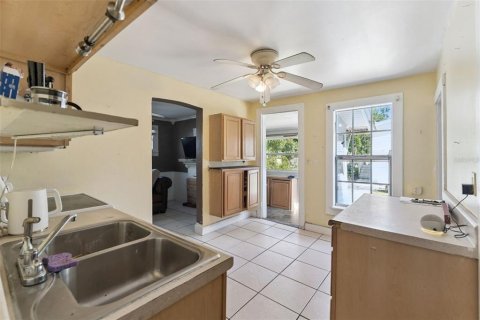 Villa ou maison à vendre à New Smyrna Beach, Floride: 2 chambres, 98.66 m2 № 2124682 - photo 19