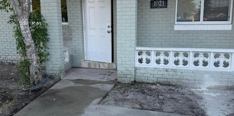 Квартира в Форт-Лодердейл, Флорида 2 спальни, 112.6м2 № 1991770