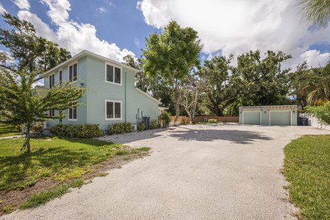 House in Palmetto, Florida 4 bedrooms, 210.7 sq.m. № 1885470 - photo 7