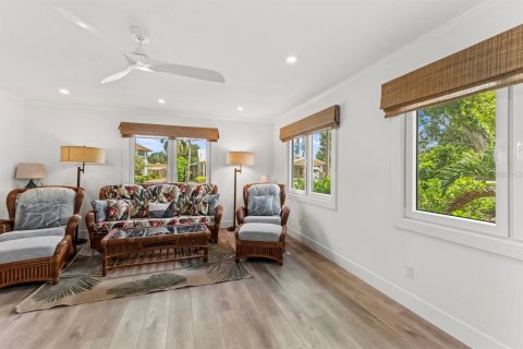House in Palmetto, Florida 4 bedrooms, 210.7 sq.m. № 1885470 - photo 23