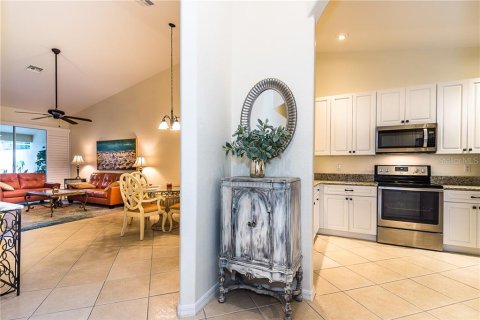 Appartement à louer à Punta Gorda, Floride: 2 chambres, 134.8 m2 № 242179 - photo 8