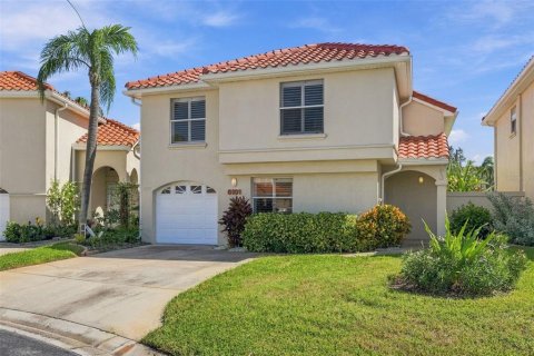 Touwnhouse à vendre à Saint Petersburg, Floride: 2 chambres, 111.48 m2 № 2430317 - photo 2