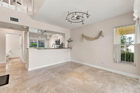 Touwnhouse à vendre à Saint Petersburg, Floride: 2 chambres, 111.48 m2 № 2430317 - photo 9