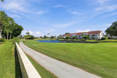 Touwnhouse à vendre à Saint Petersburg, Floride: 2 chambres, 111.48 m2 № 2430317 - photo 24