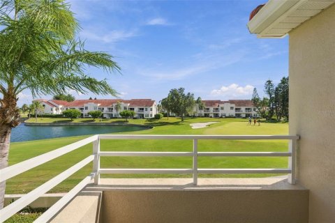 Touwnhouse à vendre à Saint Petersburg, Floride: 2 chambres, 111.48 m2 № 2430317 - photo 17