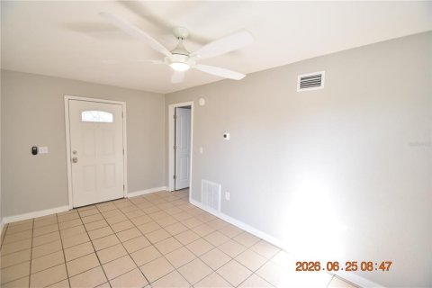 Apartamento en alquiler en Clearwater, Florida, 2 dormitorios, 59.46 m2 № 2096011 - foto 5
