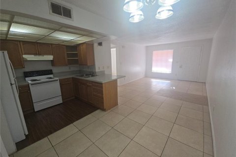 Immobilier commercial à vendre à Winter Haven, Floride: 8 chambres, 312.15 m2 № 2400210 - photo 15