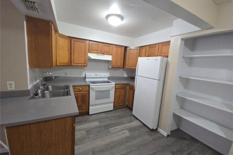 Immobilier commercial à vendre à Winter Haven, Floride: 8 chambres, 312.15 m2 № 2400210 - photo 3