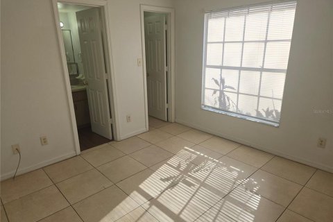 Immobilier commercial à vendre à Winter Haven, Floride: 8 chambres, 312.15 m2 № 2400210 - photo 13