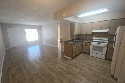Immobilier commercial à vendre à Winter Haven, Floride: 8 chambres, 312.15 m2 № 2400210 - photo 5