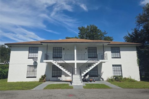 Immobilier commercial à Winter Haven, Floride 8 chambres, 312.15 m2 № 2400210