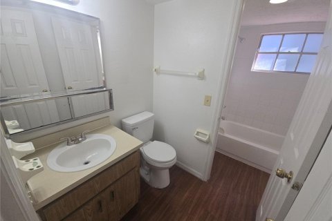Immobilier commercial à vendre à Winter Haven, Floride: 8 chambres, 312.15 m2 № 2400210 - photo 14