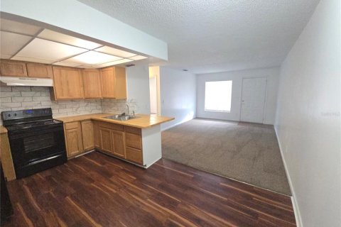 Immobilier commercial à vendre à Winter Haven, Floride: 8 chambres, 312.15 m2 № 2400210 - photo 10