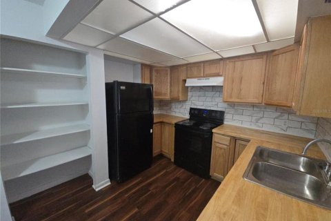 Immobilier commercial à vendre à Winter Haven, Floride: 8 chambres, 312.15 m2 № 2400210 - photo 11