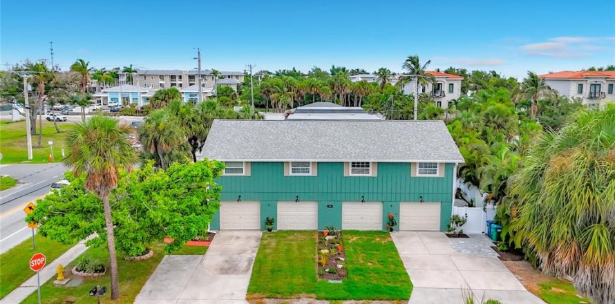 Casa en Holmes Beach, Florida 3 dormitorios, 90.3 m2 № 2149539
