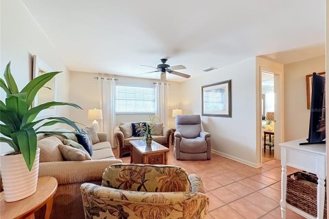 Casa en venta en Holmes Beach, Florida, 3 dormitorios, 90.3 m2 № 2149539 - foto 12