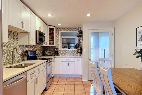Casa en venta en Holmes Beach, Florida, 3 dormitorios, 90.3 m2 № 2149539 - foto 5