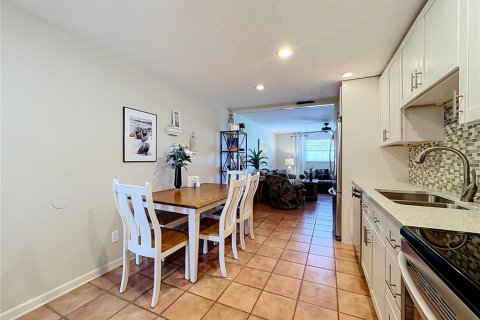 Casa en venta en Holmes Beach, Florida, 3 dormitorios, 90.3 m2 № 2149539 - foto 8
