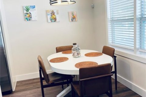 Apartamento en alquiler en Sarasota, Florida, 2 dormitorios, 78.97 m2 № 1733866 - foto 5