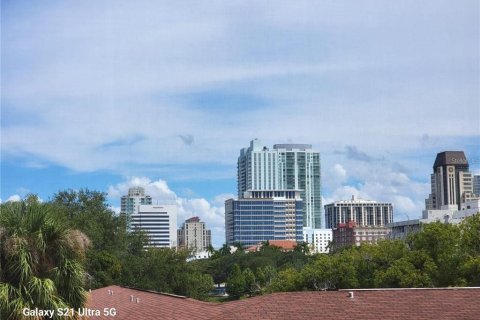 Condo in Saint Petersburg, Florida, 1 bedroom  № 2226730 - photo 18