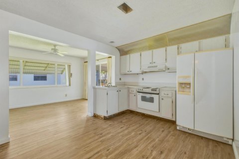 Casa en venta en Boynton Beach, Florida, 2 dormitorios, 96.99 m2 № 2082973 - foto 8