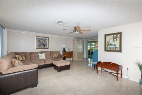Villa ou maison à vendre à Hudson, Floride: 2 chambres, 141.12 m2 № 1312943 - photo 17