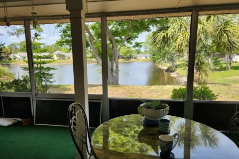 Villa ou maison à vendre à Hudson, Floride: 2 chambres, 141.12 m2 № 1312943 - photo 23