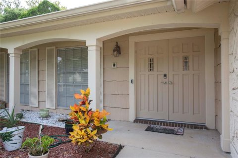 Villa ou maison à vendre à Hudson, Floride: 2 chambres, 141.12 m2 № 1312943 - photo 3