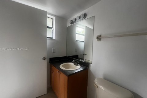 Copropriété à vendre à Fort Lauderdale, Floride: 2 chambres, 94.02 m2 № 1994171 - photo 18