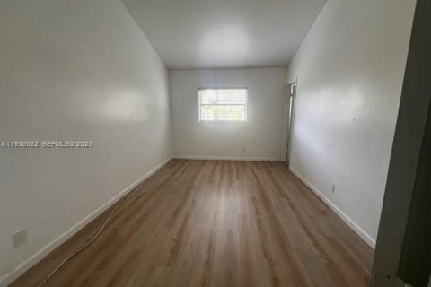 Купить кондоминиум в Форт-Лодердейл, Флорида 2 спальни, 94.02м2, № 1994171 - фото 7