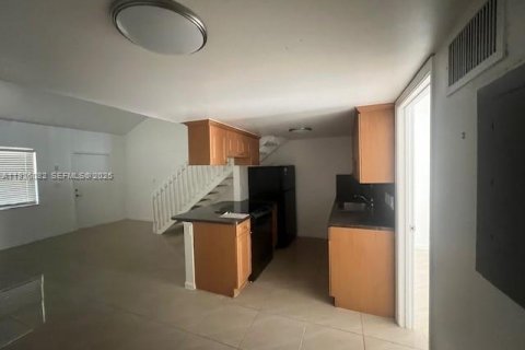 Купить кондоминиум в Форт-Лодердейл, Флорида 2 спальни, 94.02м2, № 1994171 - фото 3