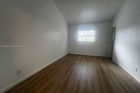 Copropriété à vendre à Fort Lauderdale, Floride: 2 chambres, 94.02 m2 № 1994171 - photo 10