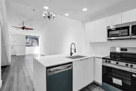 Adosado en venta en North Lauderdale, Florida, 3 dormitorios, 124.12 m2 № 2056874 - foto 14