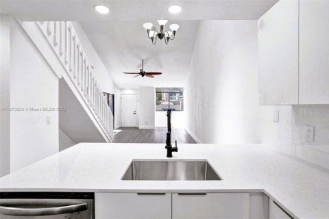 Adosado en venta en North Lauderdale, Florida, 3 dormitorios, 124.12 m2 № 2056874 - foto 15