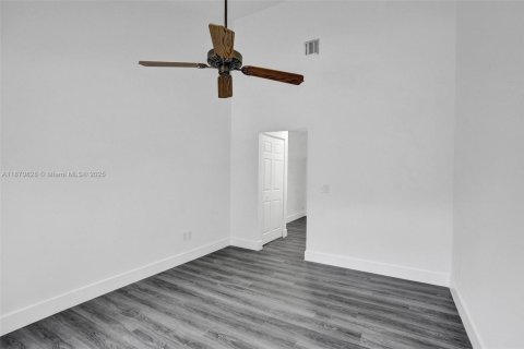 Adosado en venta en North Lauderdale, Florida, 3 dormitorios, 124.12 m2 № 2056874 - foto 30